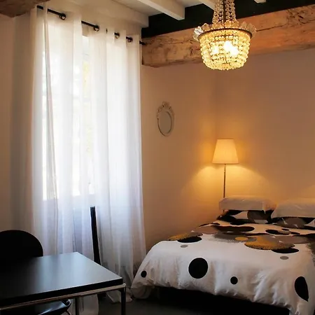 بيت للعطل La Maison Du Vignoble Piscine, Tennis, Wallbox